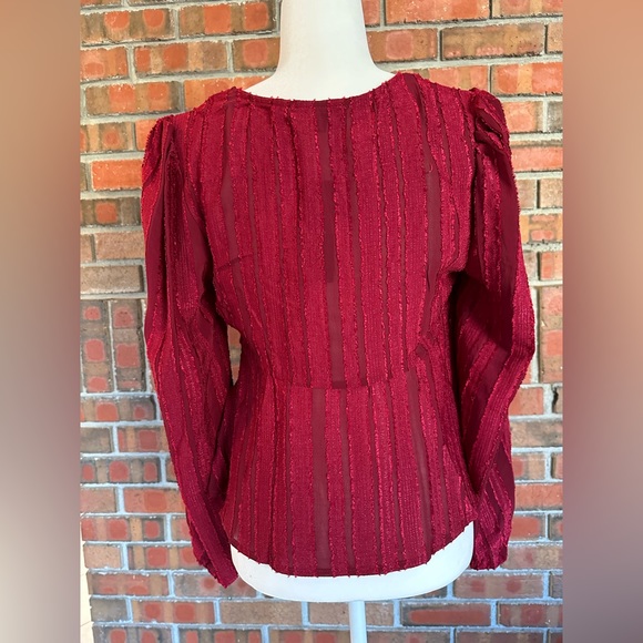 👗Lulu’s Spread the Cheer Wine Red Textured Square Neck Long Sleeve Top, size M - Picture 3 of 10